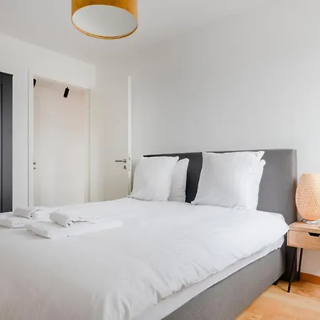 דירה Design ווטרלו